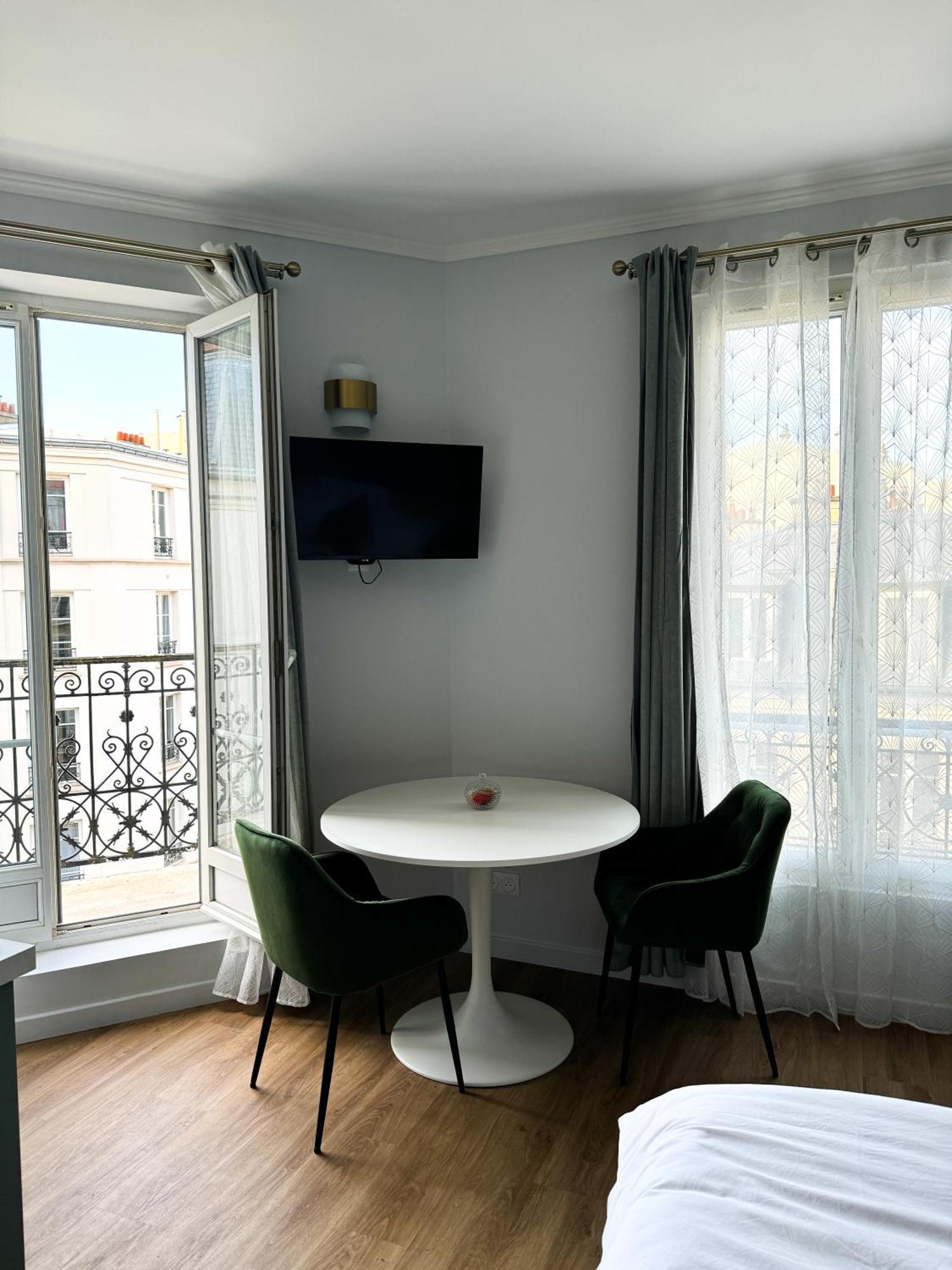 Studio De Charme Parisien Levallois-Perret Dış mekan fotoğraf