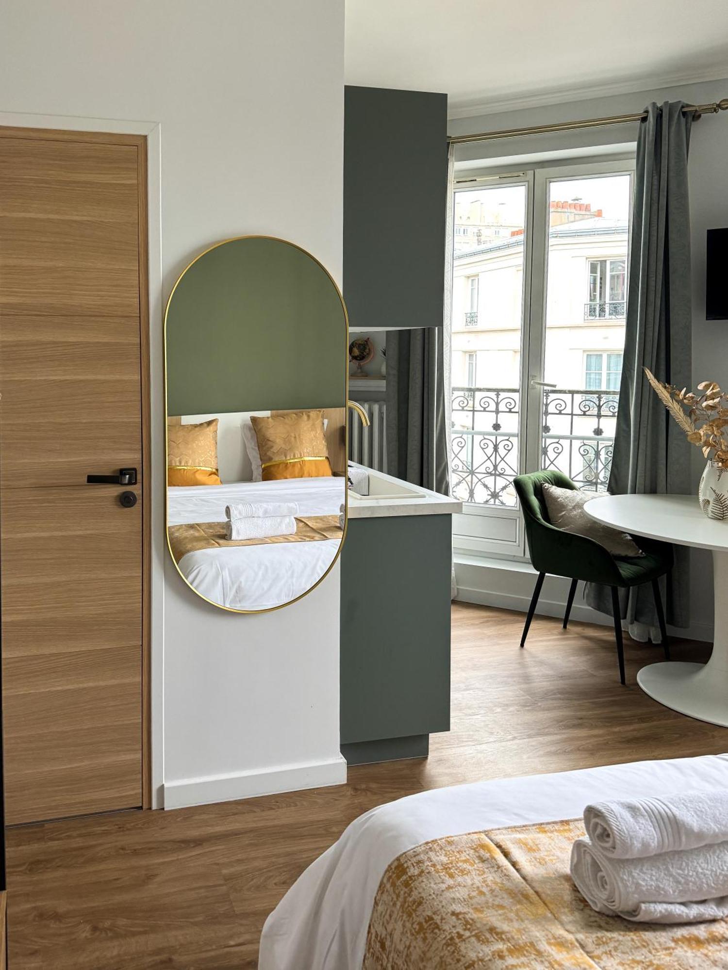 Studio De Charme Parisien Levallois-Perret Dış mekan fotoğraf